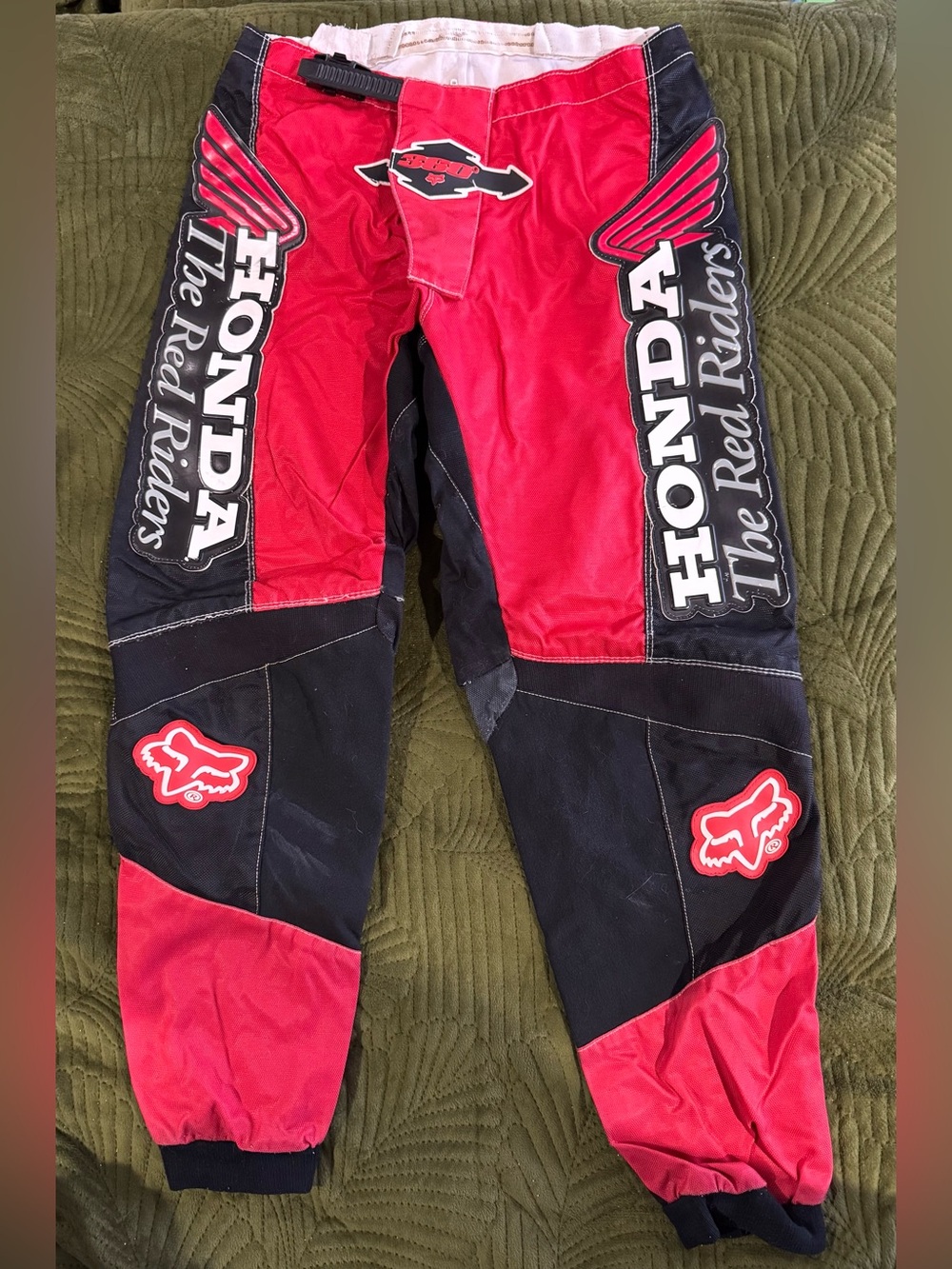 Vintage Mcgrath Fox 360
Honda "The Red Riders" Motocross Pants Size 30"